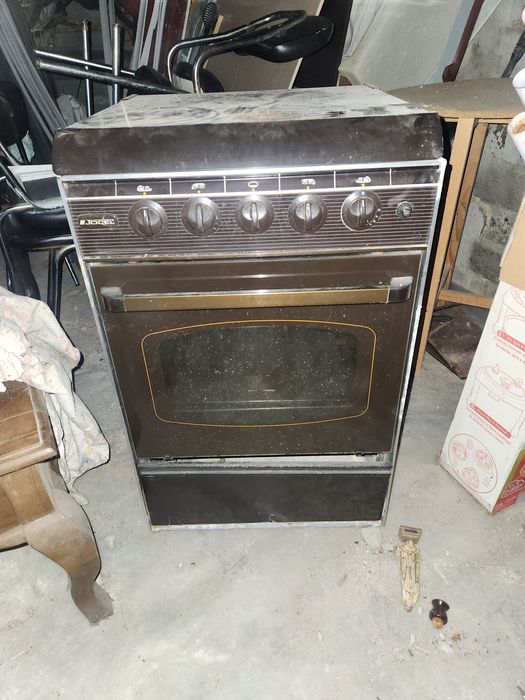 Forno e fogão a gas botija