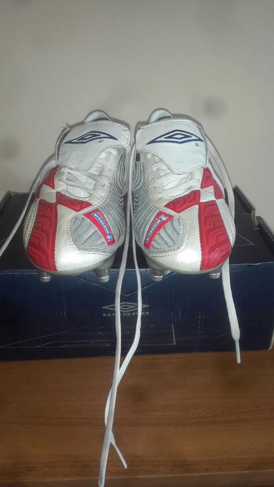 Buty sportowe  umbro (kontakt tylko telefoniczny)