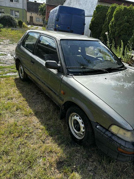 Toyota Corolla 1.3 benzyna,90 rok