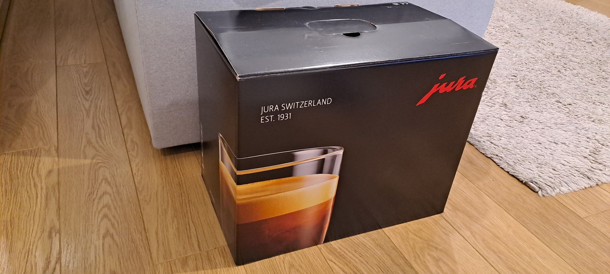 JURA E8 (EC) Piano Black, Najnowszy model, 2 lata gwarancji