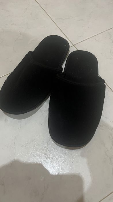 Chinelos pretos de inverno tamanho 44 45