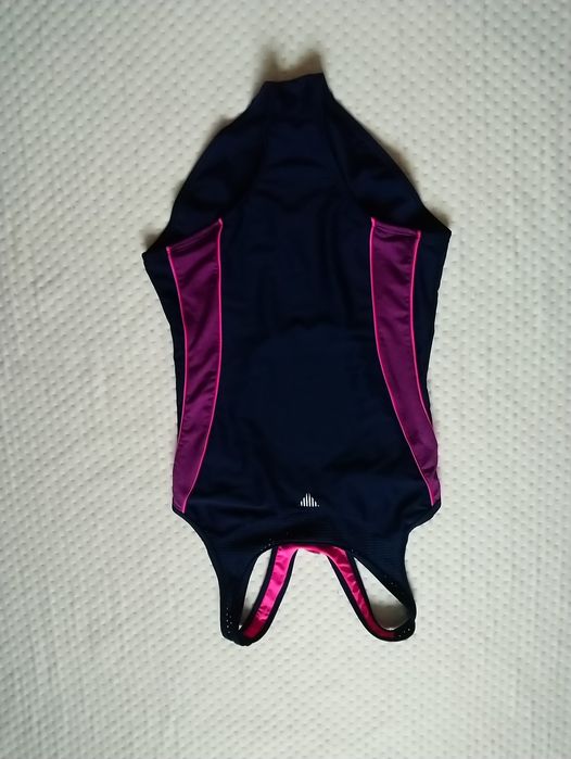 Купальник суцільний S розмір