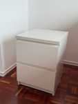 Mesa de cabeçeira Ikea