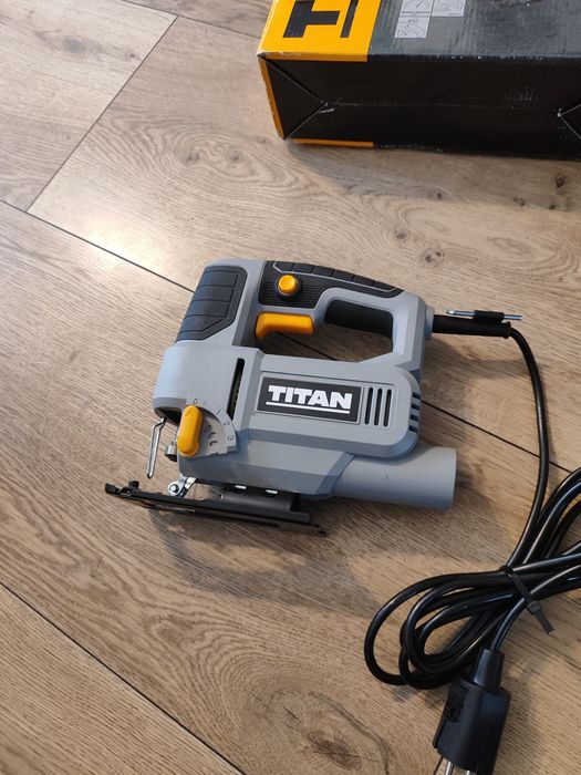 Zestaw elektronarzędzi Titan (wyrzynarka, wiertarka, multitool)