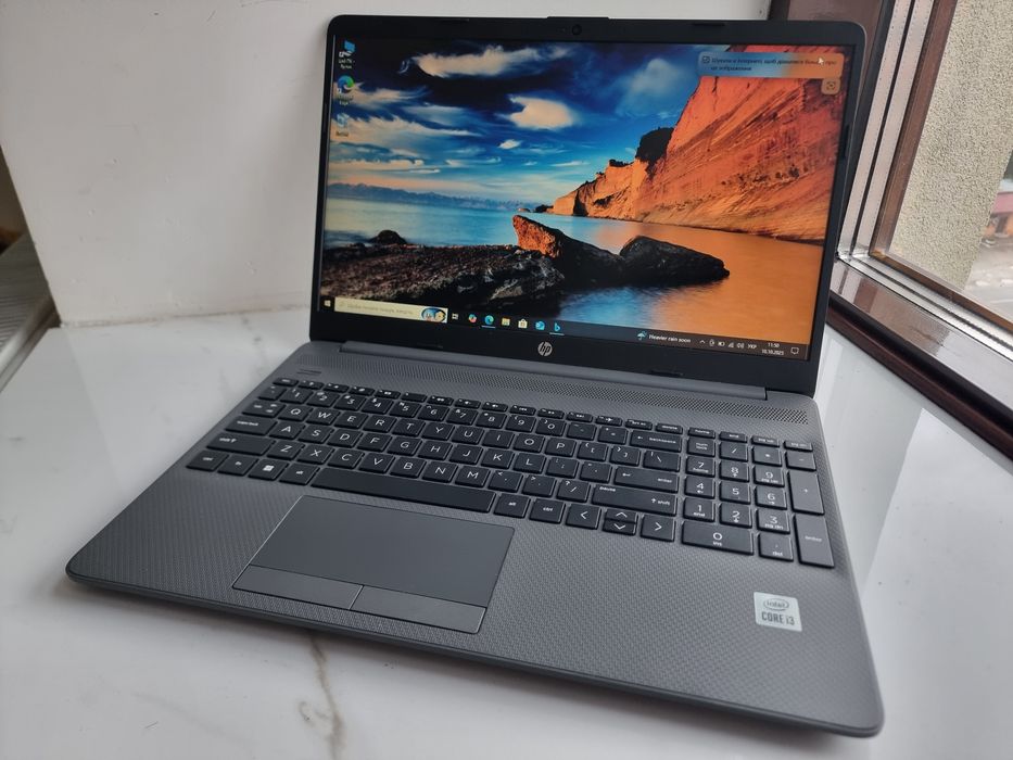 HP 250 G8 / Core i3-1005g1 / RAM 8gb