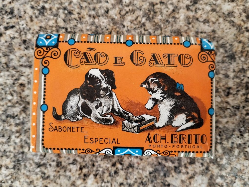 Sabonete Ach. Brito "Cão e Gato"