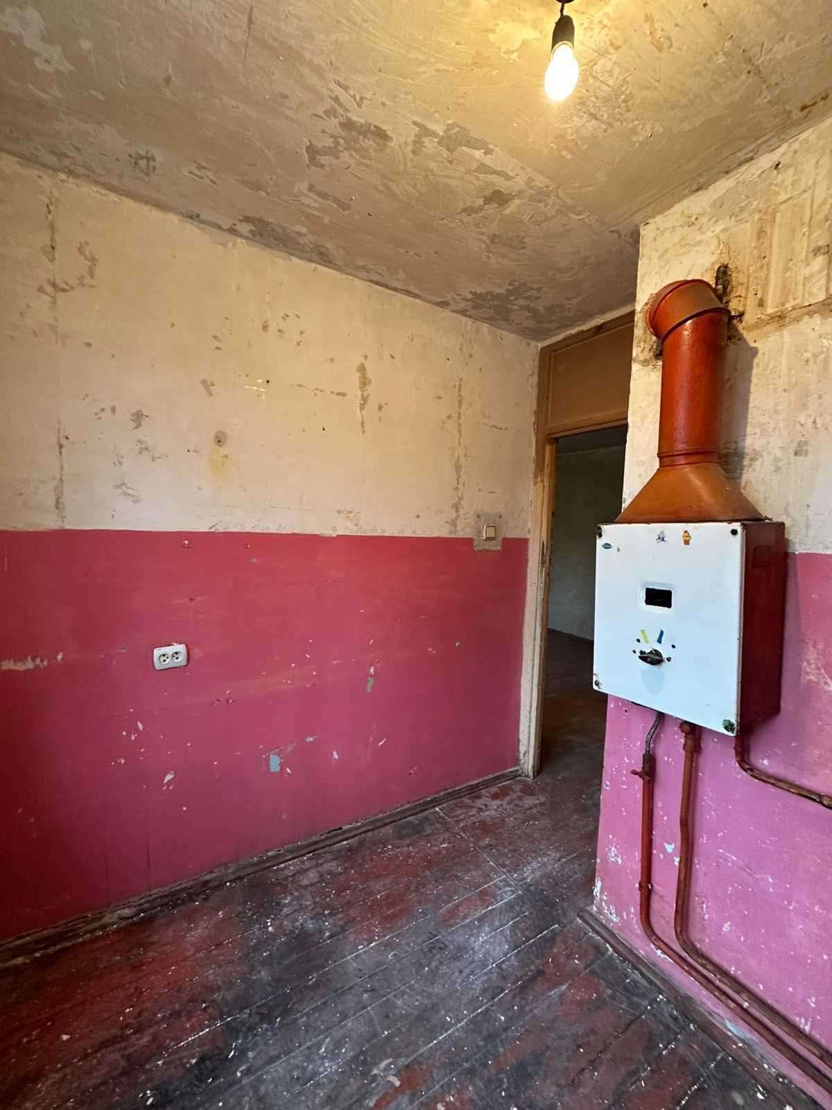 Продаж 2 кімнатної квартири в Центрі або обмін на 1 кімнатну