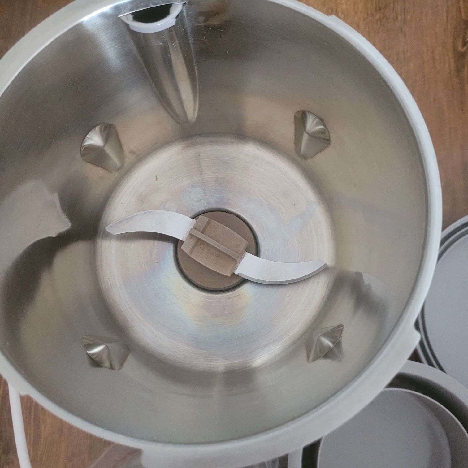 Robot kuchenny suavinex