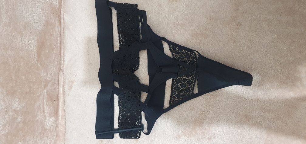 Majtki-stringi Victoria's Secret, tall, wysoki