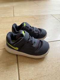 Кросівки Nike для хлопчика /22 розмір/Кроссовки nike