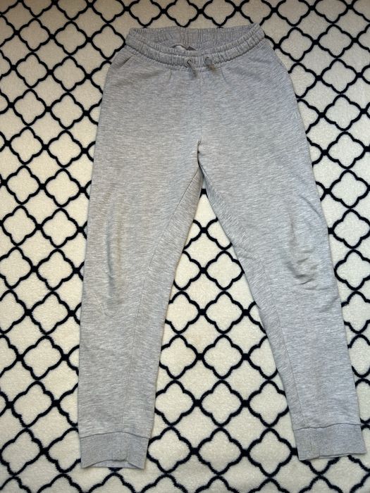 Dresy dziewczęce 4F 140