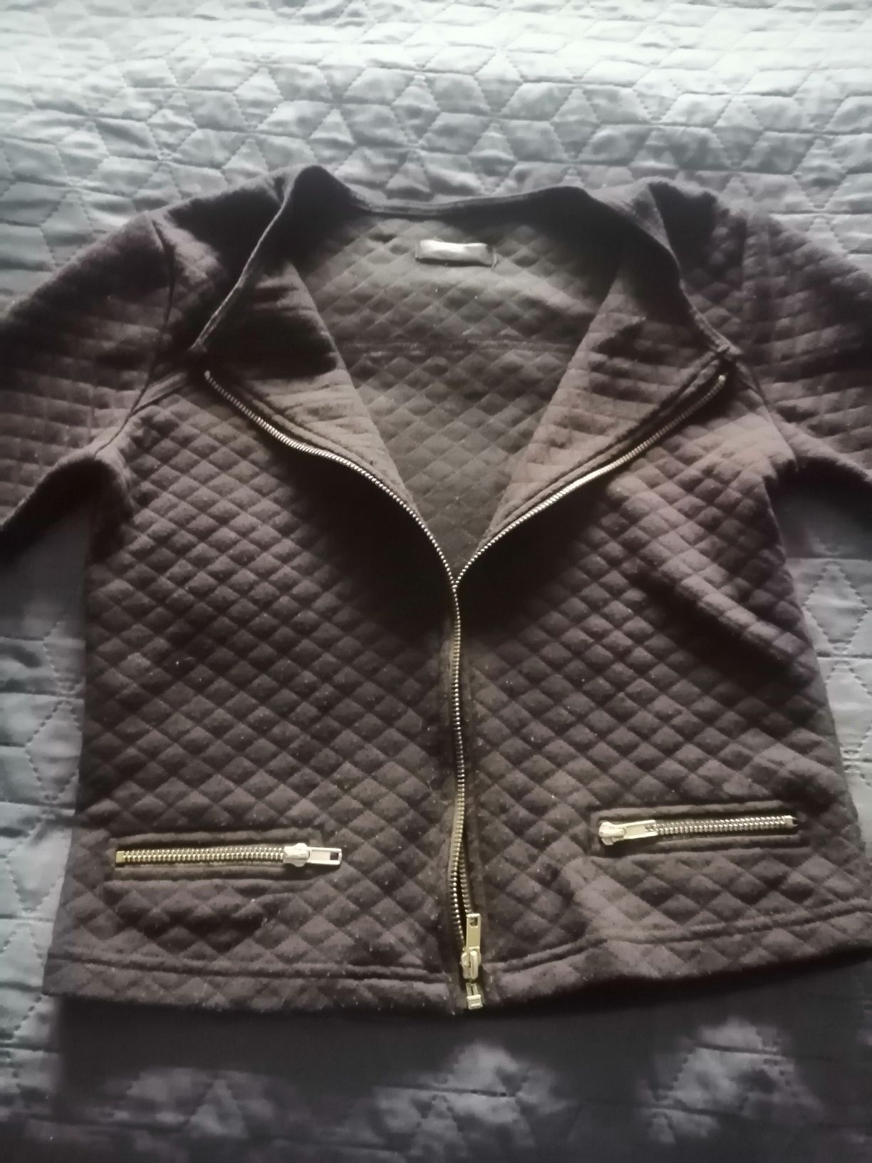 Sweter rozpinany e dobrym stanie