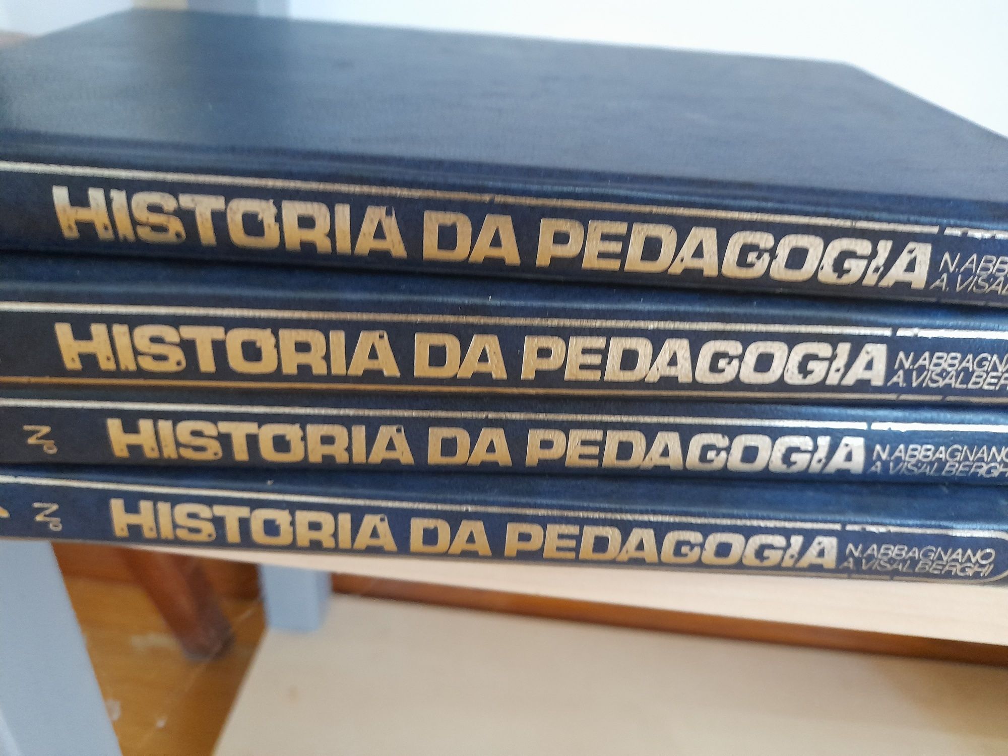 Enciclopedias/ dicionários
