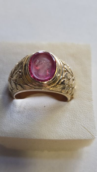 Złoty sygnet z rubinem próba 585