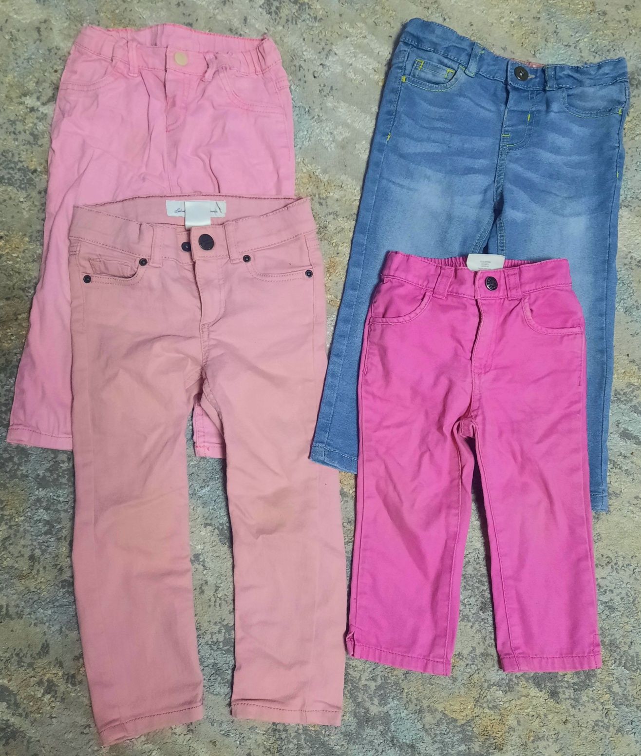 Одяг для дівчаток 1,5 - 3 роки (92-98 см)
