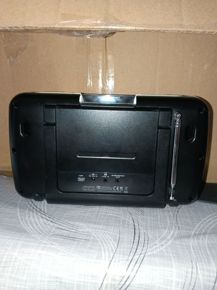 Колонка creative travelsound MF5070, цифрова рамка і брелок Міккі Маус