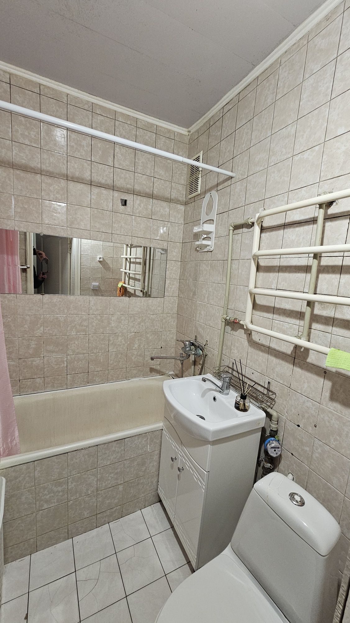 Продам 2к квартиру Центр з АГВ
