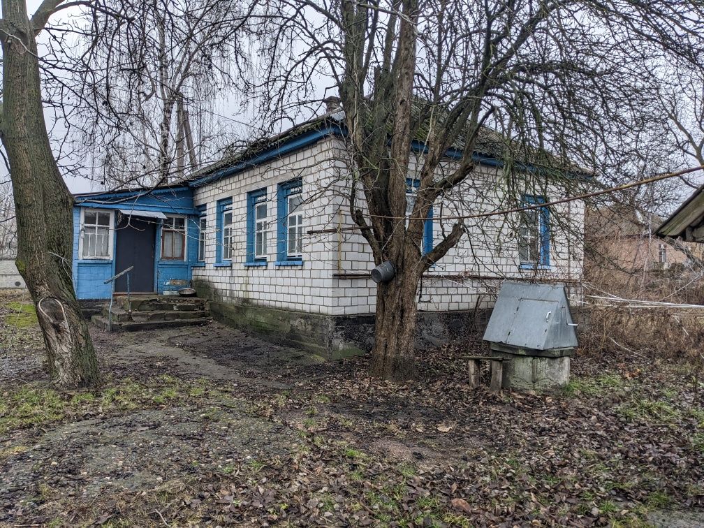 Продам будинок 75 м^2 + 25 сотих землі