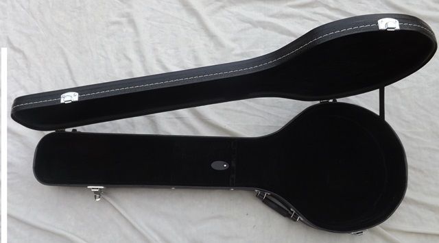 Banjos de 5 ou 6 cordas com estojo rígido