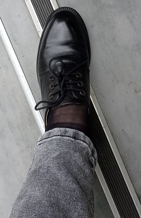 Женские кожаные туфли на шнурках размер 39(стелька 25.5 см)