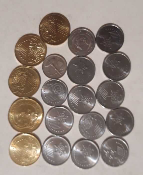 Монеты разных стран мира.