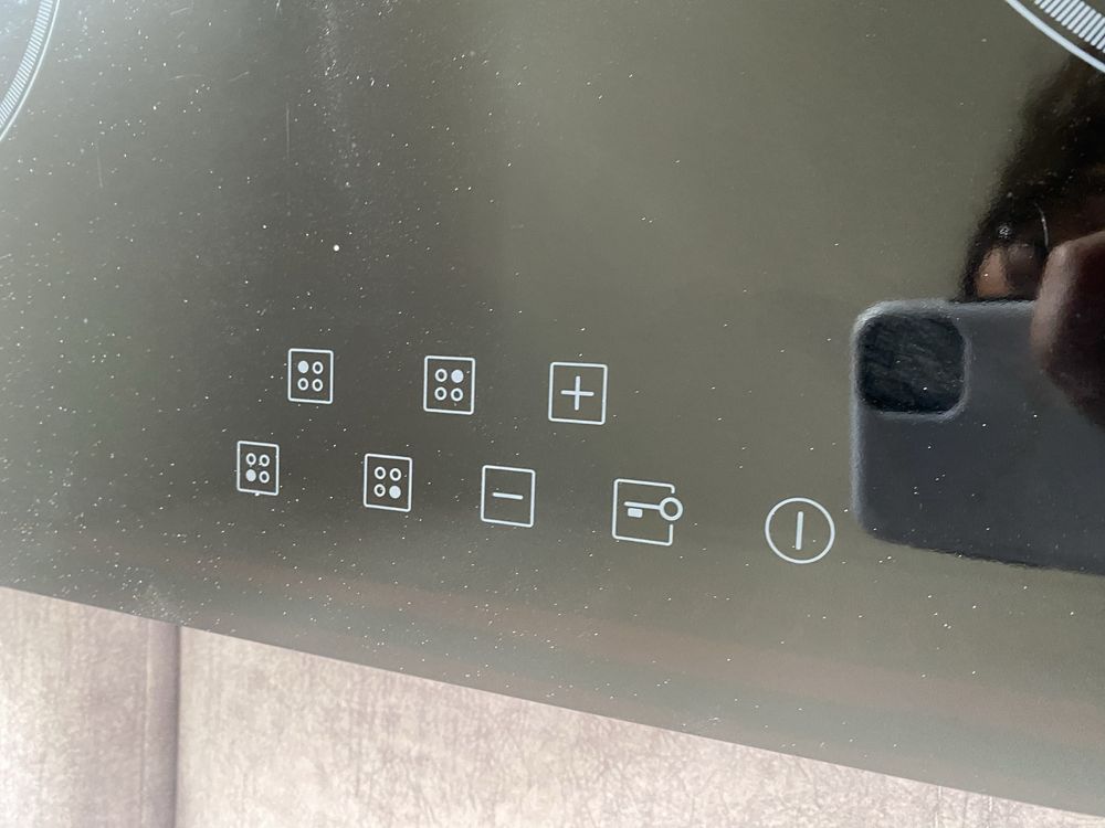 Placa de induçao Hotpoint Ariston