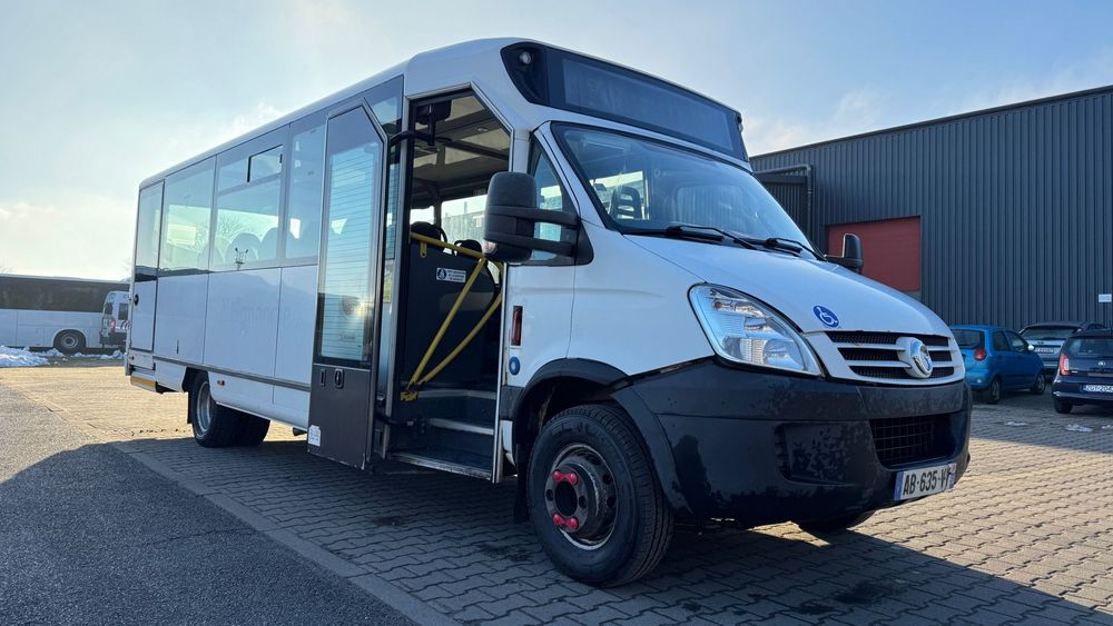 Iveco Aptineo / mała klima / 28 miejsc / winda / CENA: 67500 zł netto  Iveco daily dukisoti 28 miejsc