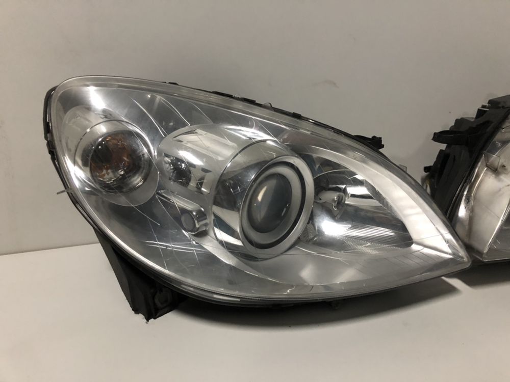 Mercedes-Benz B-klasa A169 xenon lampa prawa lewa