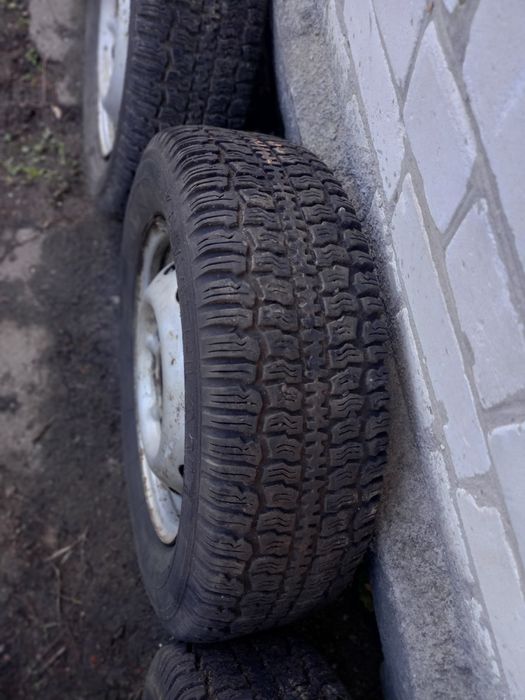 Комплект на Ниву 205-70-16 М+S