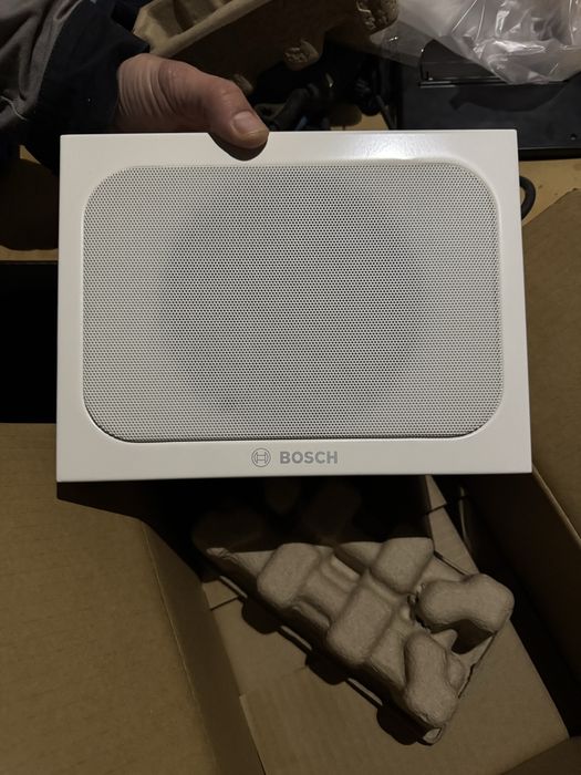 Акустика Bosch LBC3018/01 корпусний гучномовець 6-9 Вт