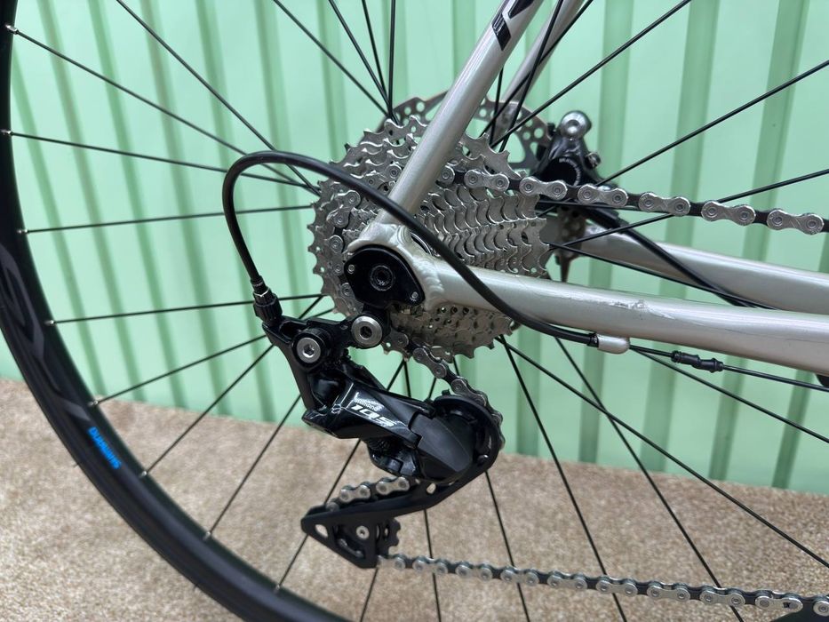 Стан нового Шосейний велосипед L Ridley Fenix SLA 2024рік shimano 105