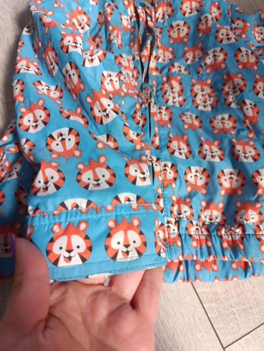 Kurtka wiosenna przeciwdeszczowa kaptur 80 tygryski 5.10.15