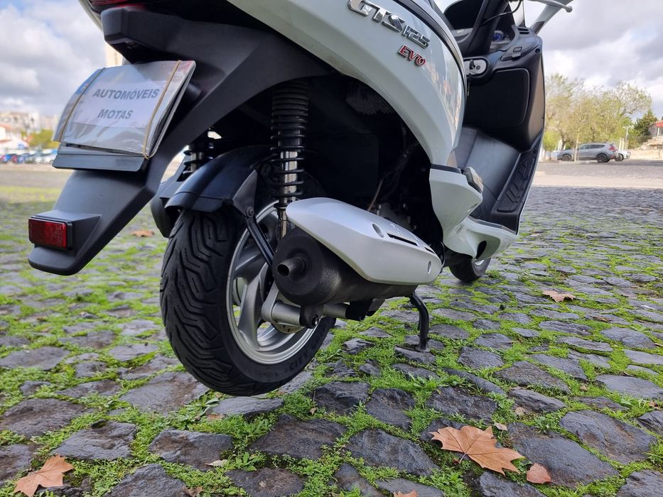 125cc gts bom estado
