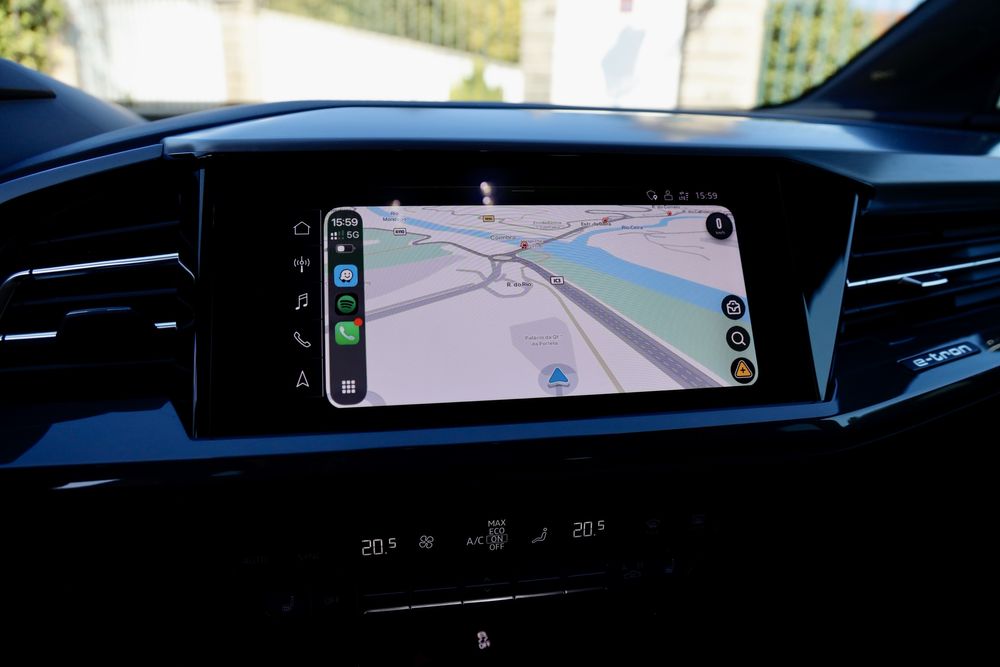 Audi Q4 e-tron 40 S line — 204 cv — Autonomia 515 km