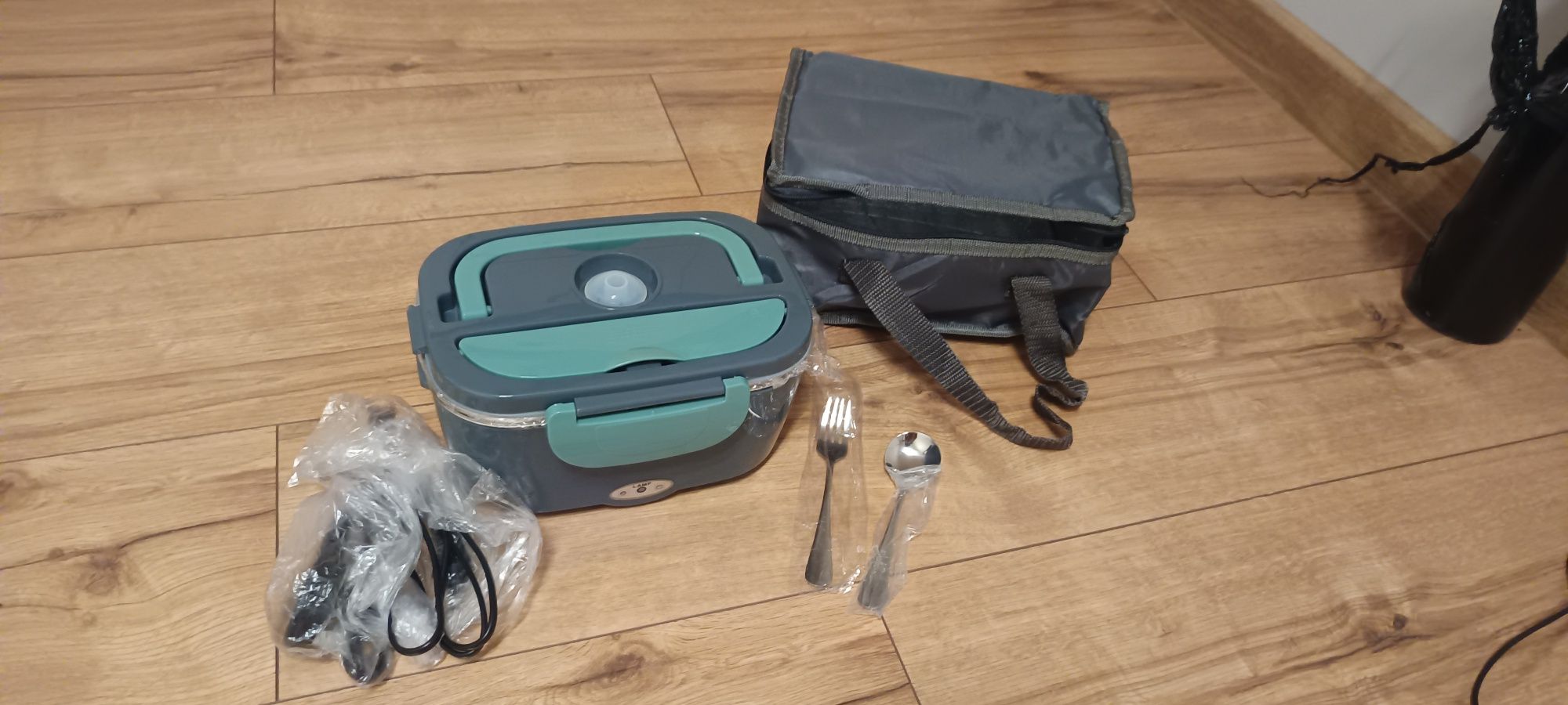 Elektryczny Lunch Box  3 w 1  1.5L 60 W 12v 24 v 220