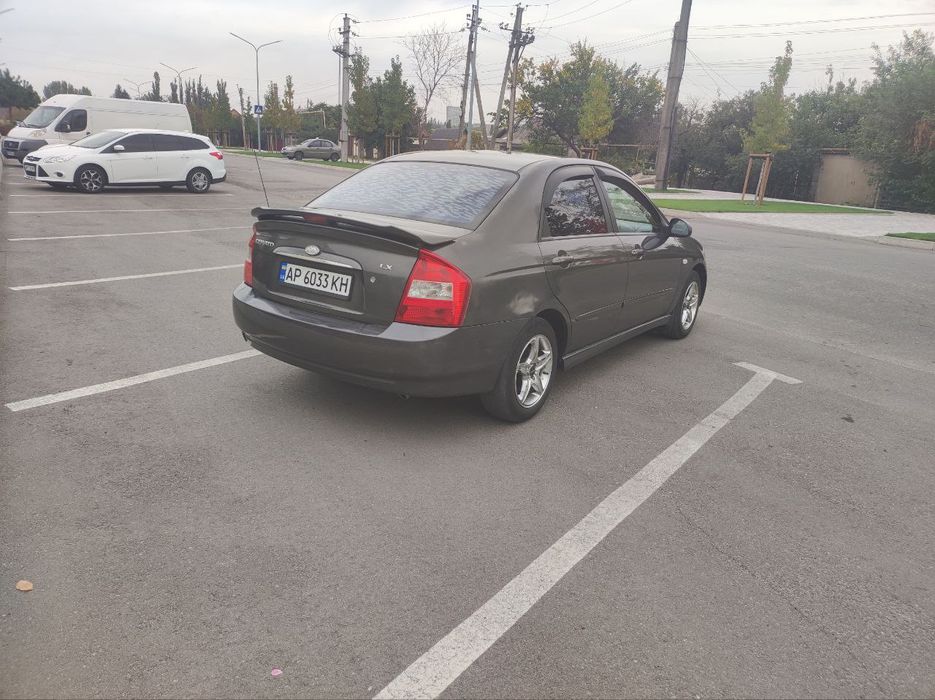 Продам KIA Cerato 2006 . 1.6 газ/бензин
