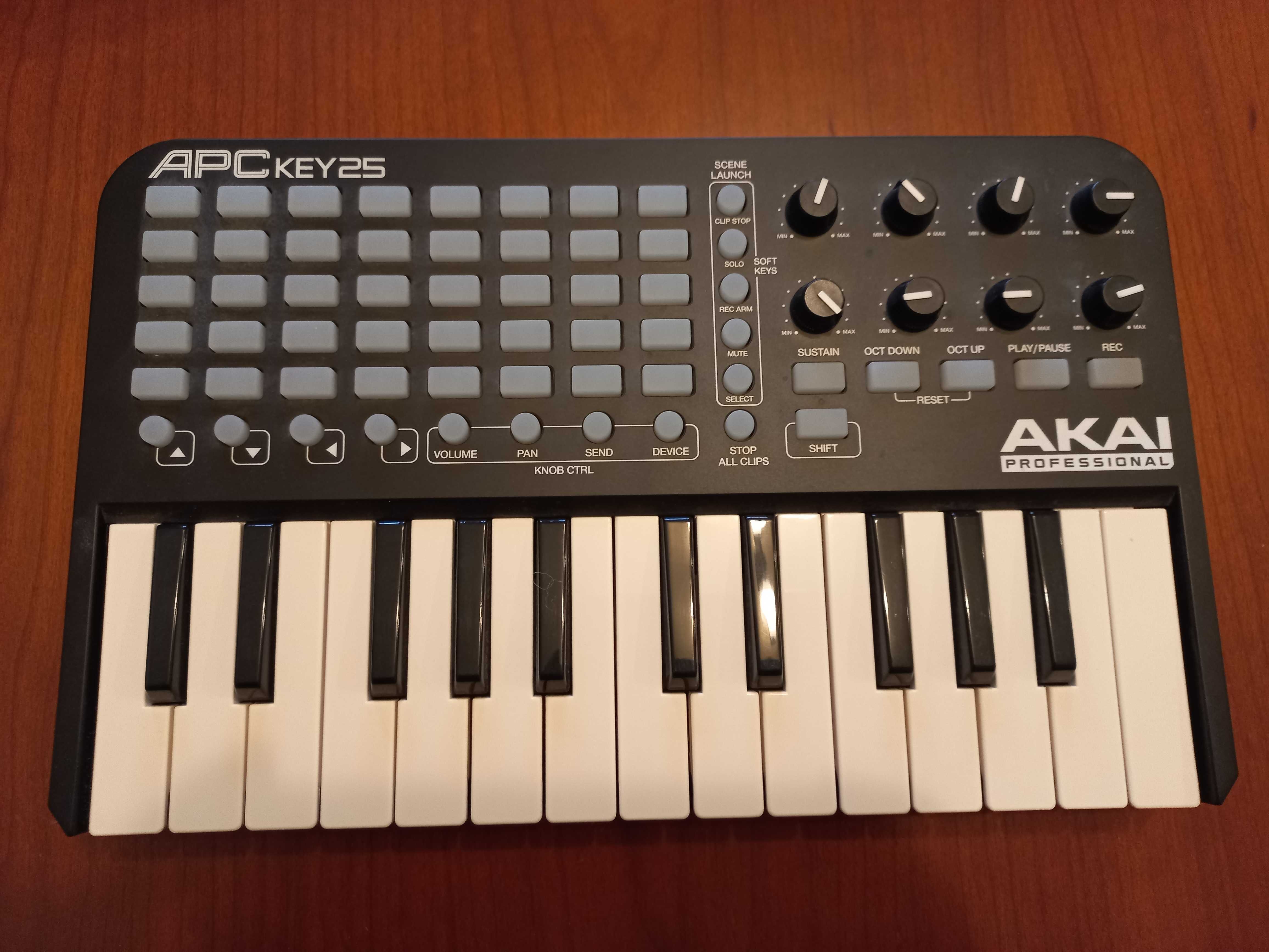 Controlador de DAW Akai APC Key 25