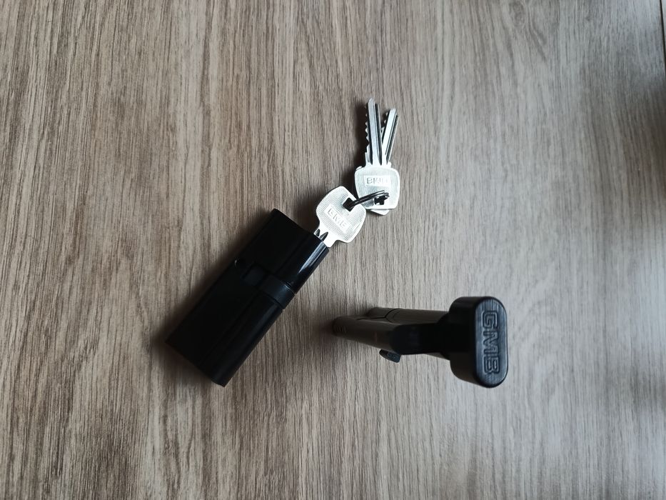 Nowe wkładki GMB drzwi wejściowych  C30/45 D45/30