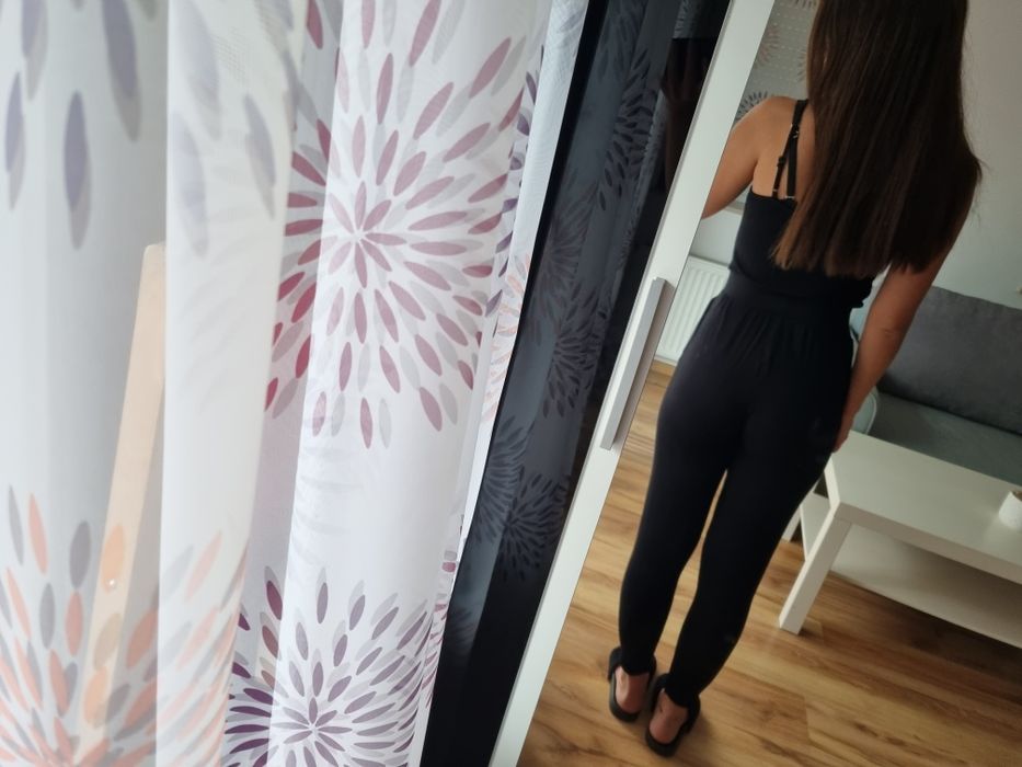 Czarny długi kombinezon na ramiączkach z dekoltem ASOS r. XS/S