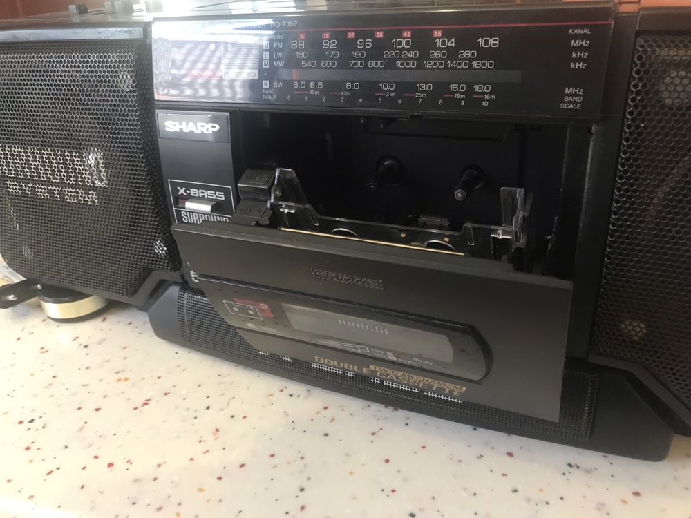 Магнитола, магнитофон кассетный Sharp WQ-T352H(BK)