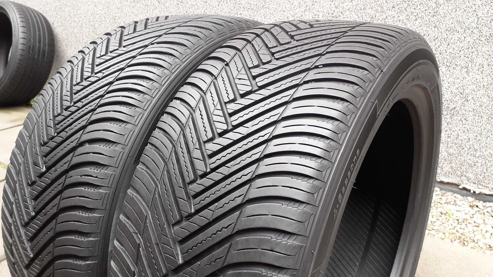 Opony całoroczne 235 45 R18 Hankook Kinergy 4s 7mm 2szt Montaż