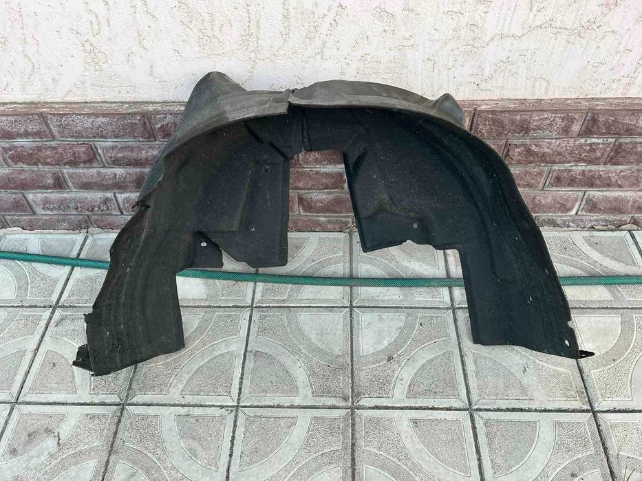 .Подкрилок задній .правий.дефлектор радіатора .