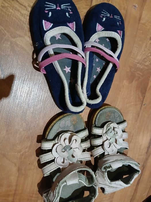 Kacie sandały 22/23