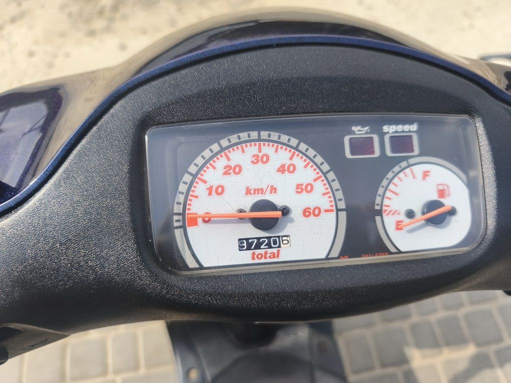 Suzuki ZZ inth ap sport з контейнера