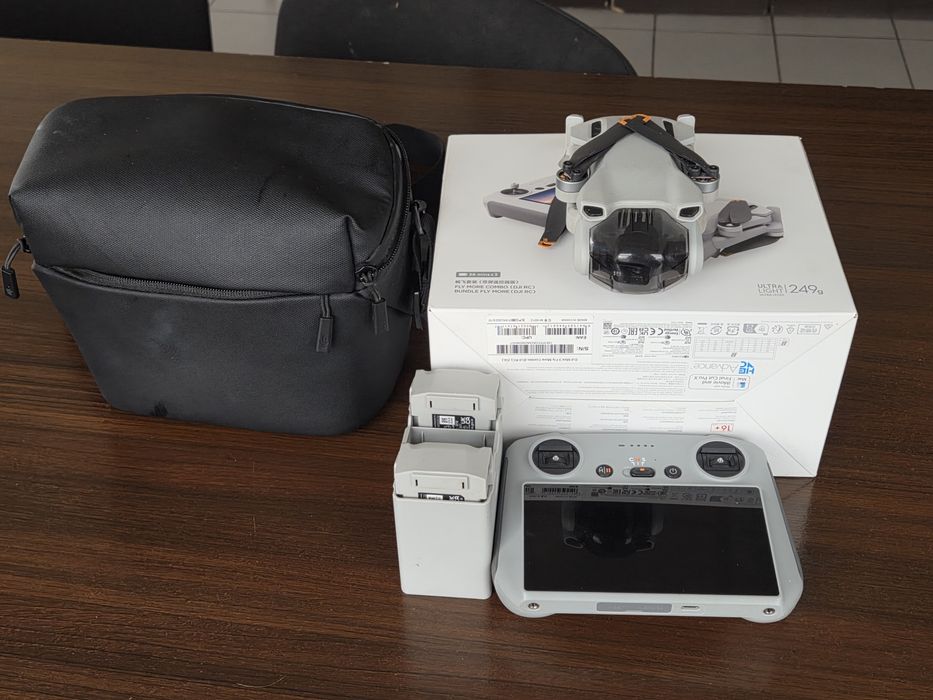 Dron Dji Mini 3 Fly More Combo mało używany