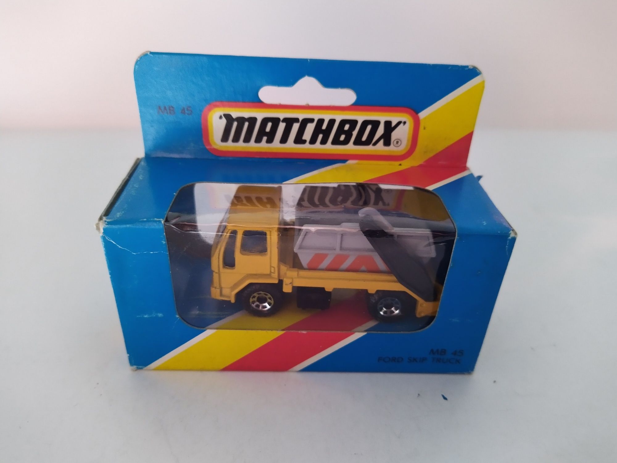 Ford Camion Container MB 40 Matchbox pudełko