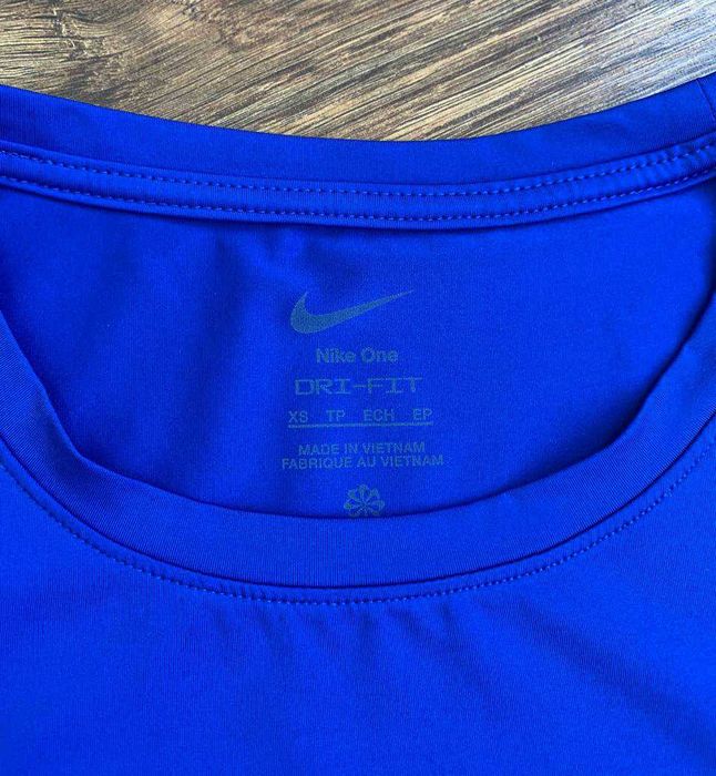 Жіноча майка Nike