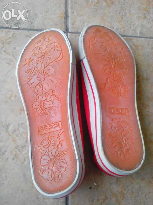 Sapatos Beppi n 35. Novos