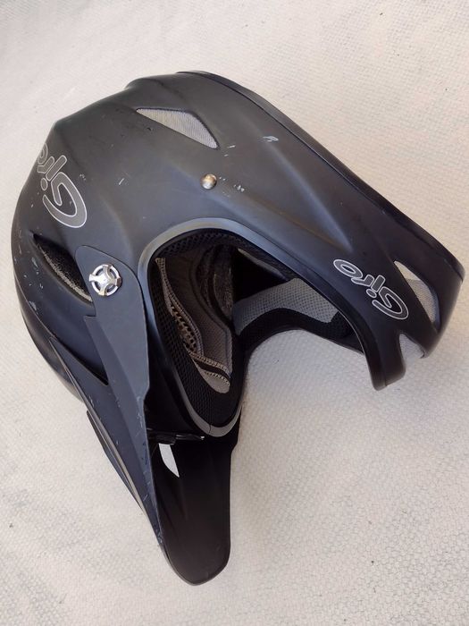 Giro Remedy kask fullface MTB. DH enduro. M