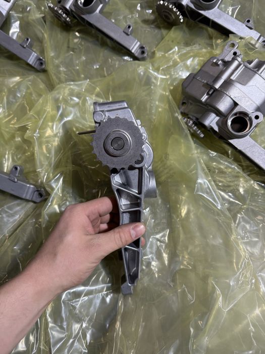 Масло насос масляний OM642 3.0 Sprinter W906 W907 спрінтер 319 519